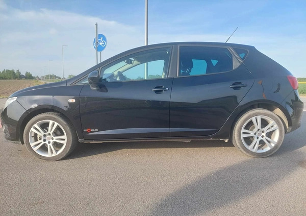 Seat Ibiza cena 23000 przebieg: 157000, rok produkcji 2011 z Płock małe 79